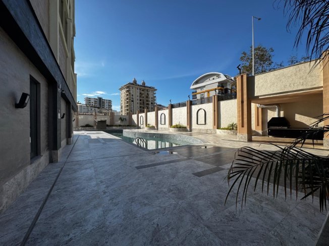 Spacious 2+1 Apartment in a New Building in Mahmutlar — Ideal for Living or Rental