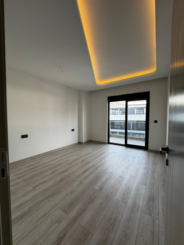 Spacious 2+1 Apartment in a New Building in Mahmutlar — Ideal for Living or Rental