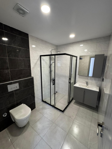 Spacious 2+1 Apartment in a New Building in Mahmutlar — Ideal for Living or Rental