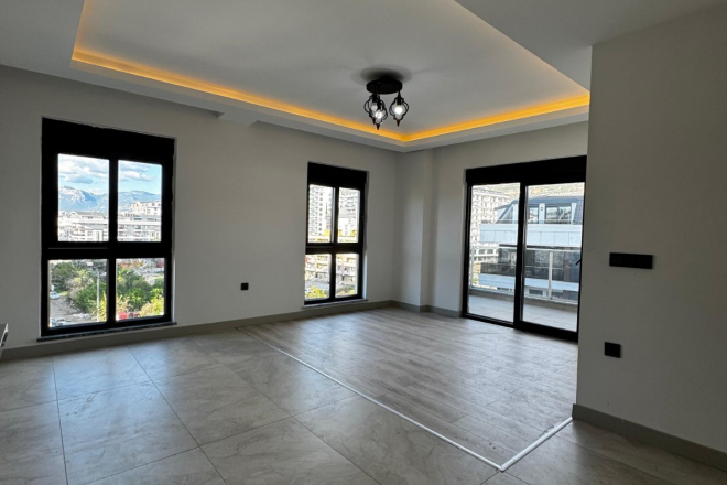 Spacious 2+1 Apartment in a New Building in Mahmutlar — Ideal for Living or Rental