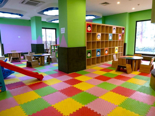 Furnished 1+1 Apartment in Mahmutlar with Resort-Style Infrastructure