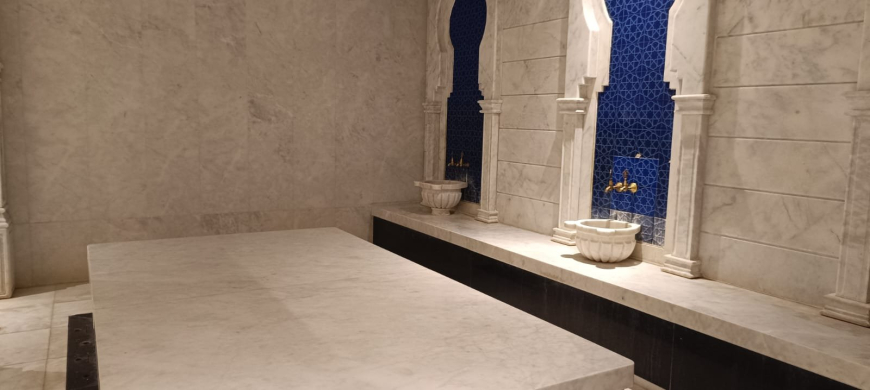 Furnished 1+1 Apartment in Mahmutlar with Resort-Style Infrastructure