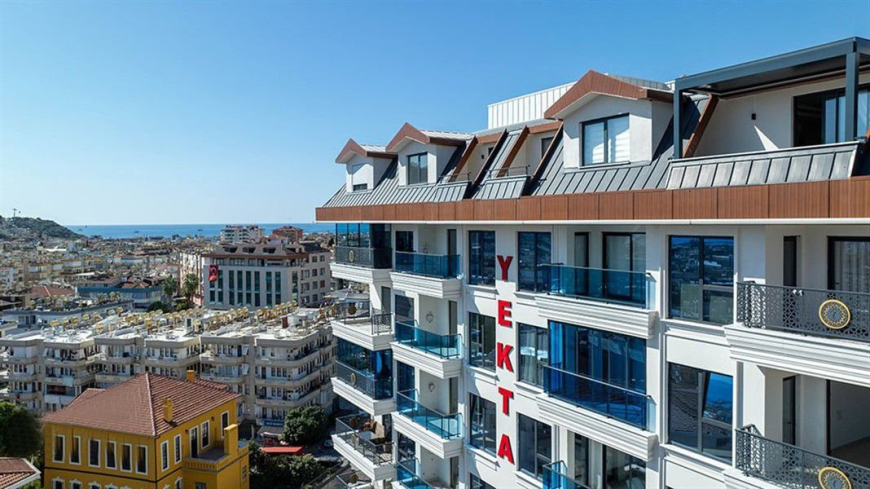 Modern 1+1 Apartment in Alanya City Center with Hotel-Style Infrastructure