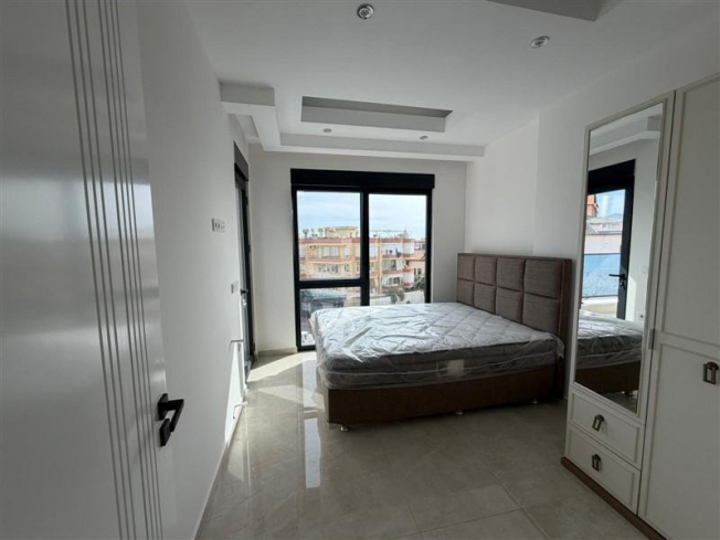 Modern 1+1 Apartment in Alanya City Center with Hotel-Style Infrastructure