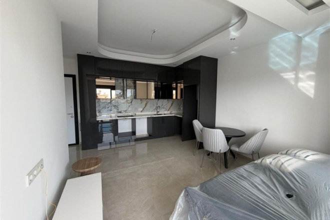 Modern 1+1 Apartment in Alanya City Center with Hotel-Style Infrastructure