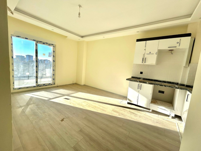 New 1+1 Apartment in Avsallar with City and Nature Views