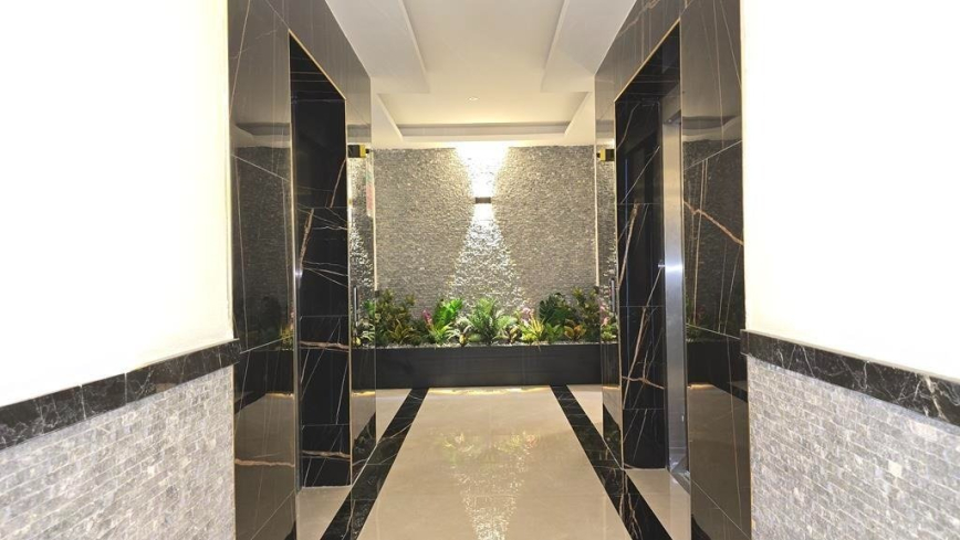 New 1+1 apartment in Mahmutlar with installment plan near the sea