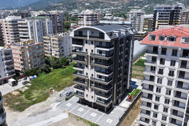 New 1+1 apartment in Mahmutlar with installment plan near the sea