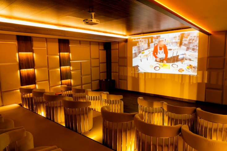 Modern Apartment in Mahmutlar with Resort Facilities and Rental Opportunity