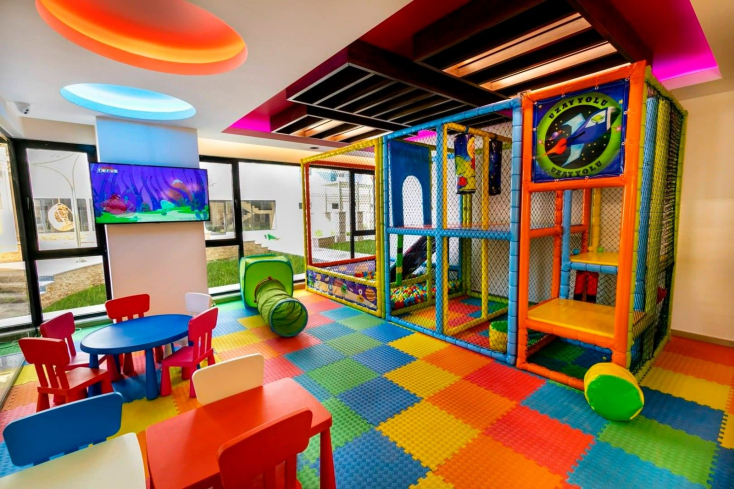 Modern Apartment in Mahmutlar with Resort Facilities and Rental Opportunity