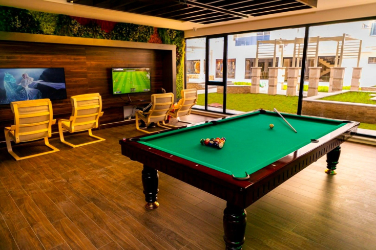 Modern Apartment in Mahmutlar with Resort Facilities and Rental Opportunity