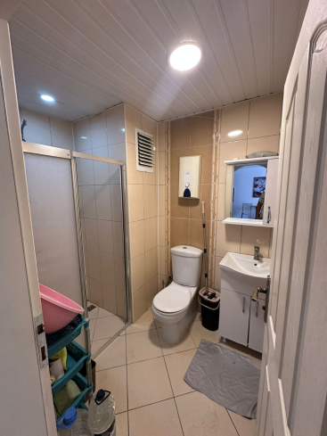 Spacious 1+1 Apartment Just 200 Meters from the Sea in Mahmutlar