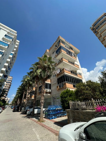 Spacious 1+1 Apartment Just 200 Meters from the Sea in Mahmutlar