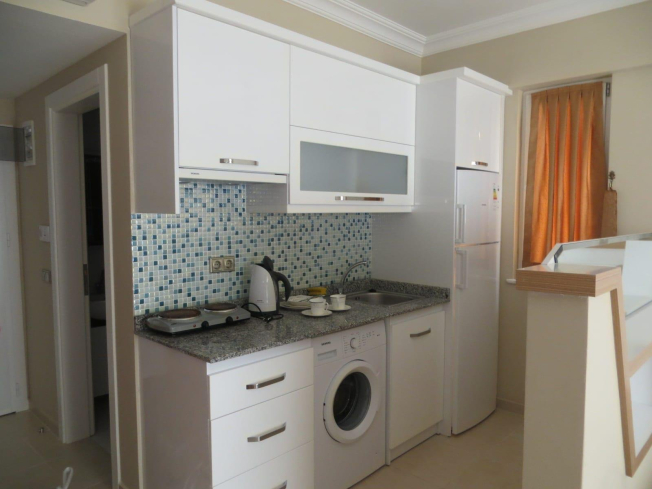 Fully Furnished Studio Apartment Just 300 Meters from the Sea in Mahmutlar