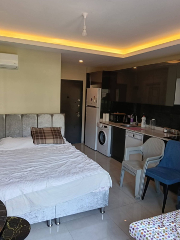 High-Floor Studio Apartment with Panoramic Views in Mahmutlar