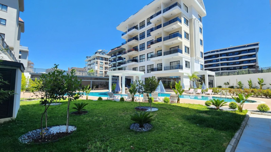 1+1 Apartment Just 100 Meters from the Sea in Prestigious Kargicak