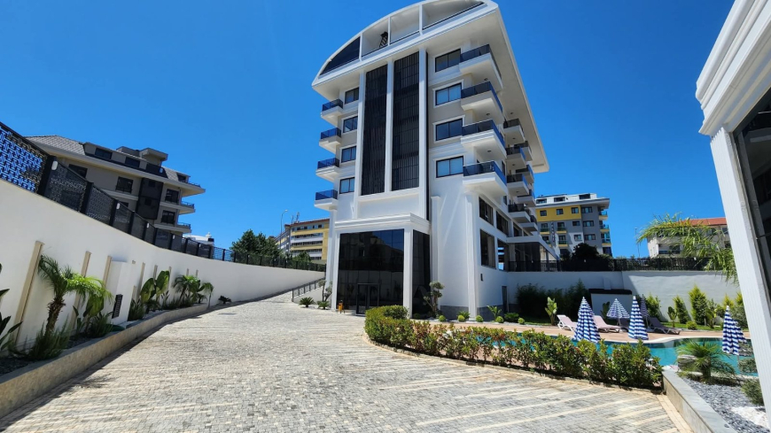 1+1 Apartment Just 100 Meters from the Sea in Prestigious Kargicak