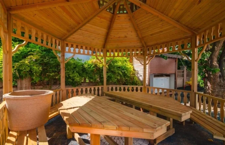 Fully Furnished 1+1 Apartment Suitable for Living and Rental in Alanya