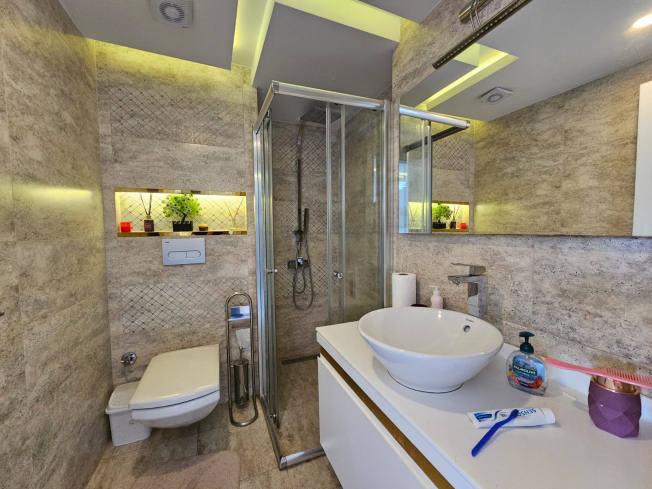 Fully Furnished 1+1 Apartment Suitable for Living and Rental in Alanya