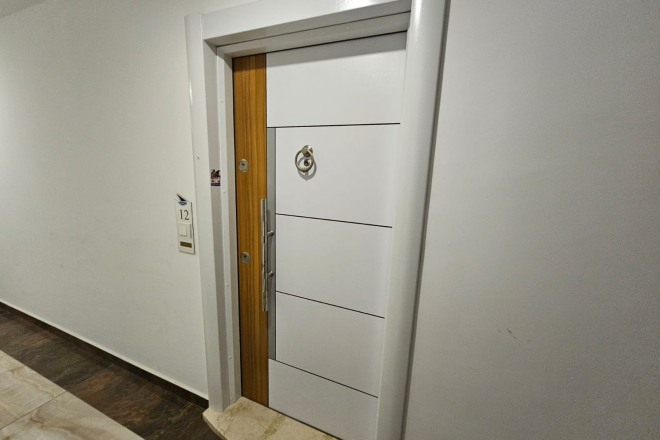 Fully Furnished 1+1 Apartment Suitable for Living and Rental in Alanya