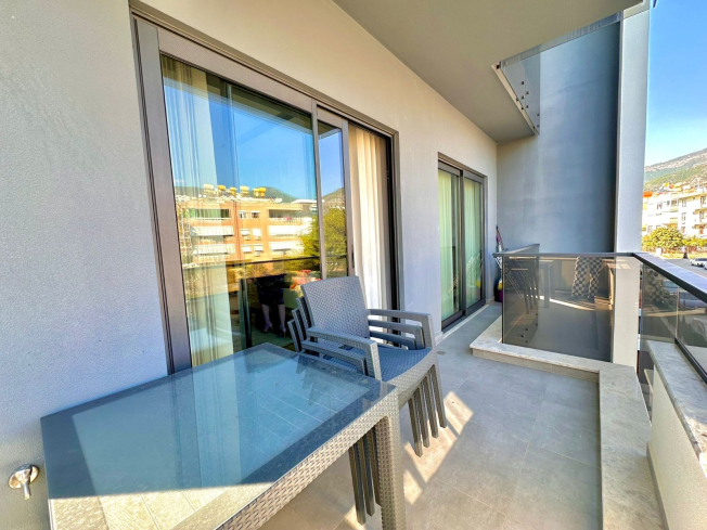 Modern 1+1 Apartment Near Cleopatra Beach — Ideal for Rental and Residence Permit