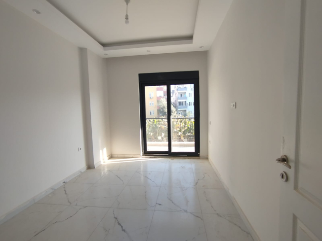 New Apartment Within Walking Distance to the Sea in Mahmutlar