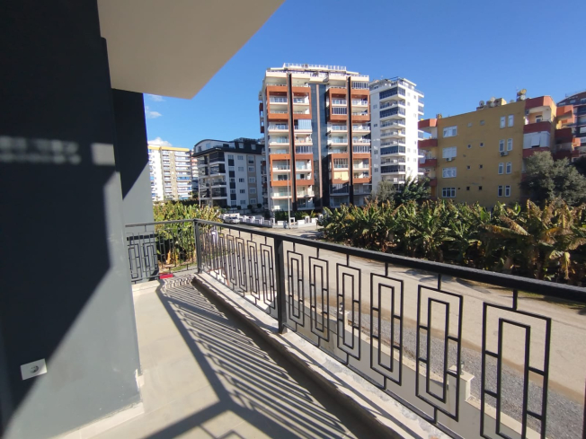 New Apartment Within Walking Distance to the Sea in Mahmutlar