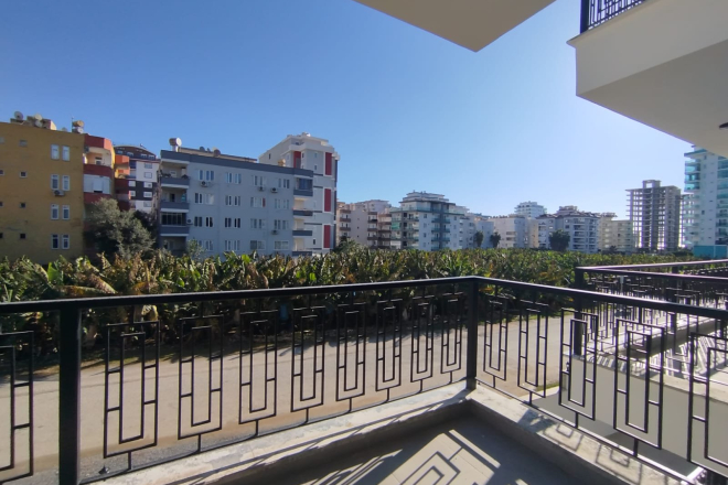 New Apartment Within Walking Distance to the Sea in Mahmutlar