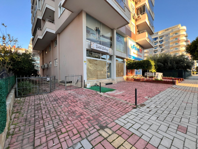 Move-in ready 1+1 apartment near the sea in Mahmutlar