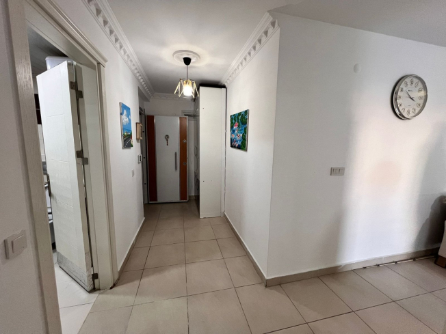 Move-in ready 1+1 apartment near the sea in Mahmutlar