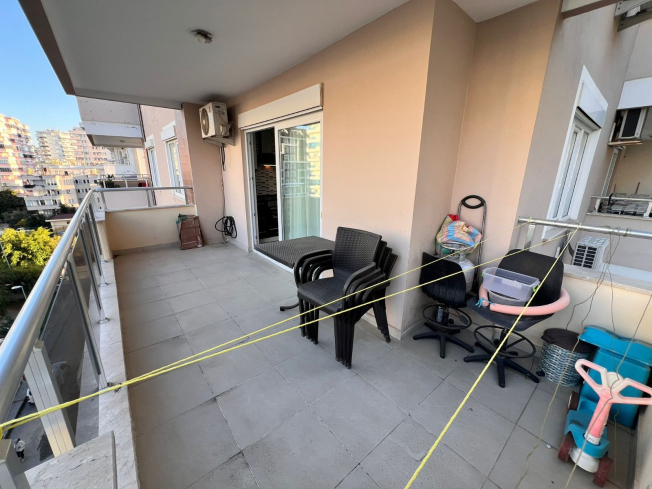 Move-in ready 1+1 apartment near the sea in Mahmutlar