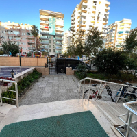 Move-in ready 1+1 apartment near the sea in Mahmutlar
