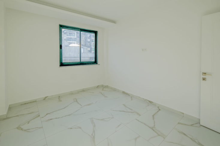 Bright Apartment with Open Views in a New Building in Mahmutlar