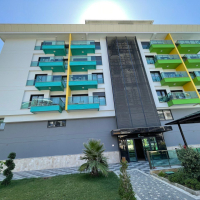 1+1 Apartment for Rent in Alanya, Kargicak — 100 meters to the Beach, New Residence 2023, All Inclusive