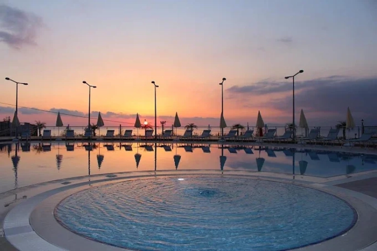 2+1 Apartment for Rent in Alanya, Kargicak — Private Beach Access, 100m to Sea, All Inclusive