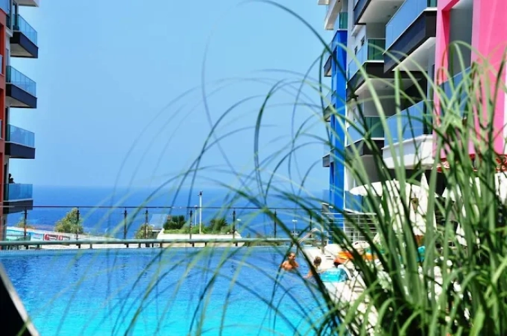 2+1 Apartment for Rent in Alanya, Kargicak — Private Beach Access, 100m to Sea, All Inclusive