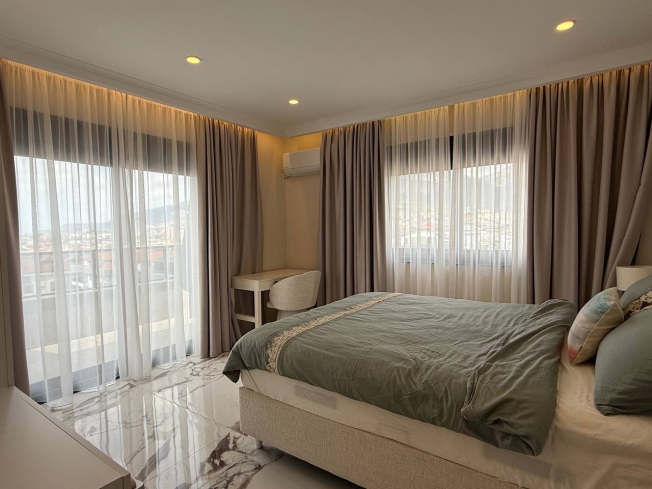 Large 4-bedroom apartment with sea view in Oba, Alanya