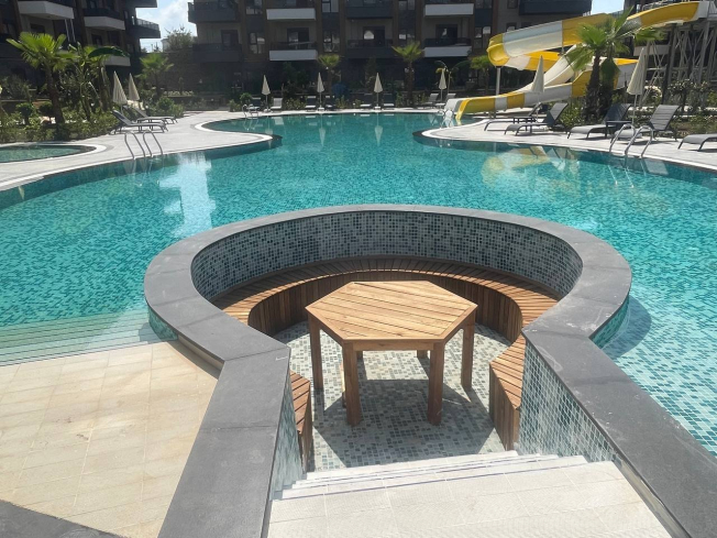 Large 4-bedroom apartment with sea view in Oba, Alanya