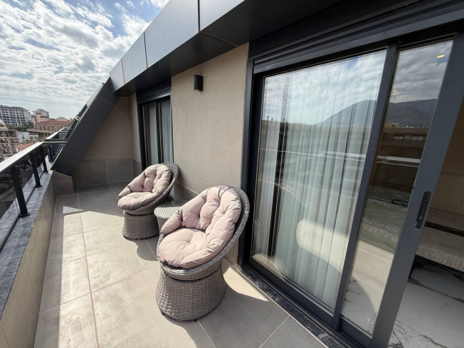 Large 4-bedroom apartment with sea view in Oba, Alanya