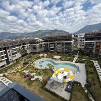 Large 4-bedroom apartment with sea view in Oba, Alanya
