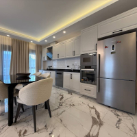 Large 4-bedroom apartment with sea view in Oba, Alanya