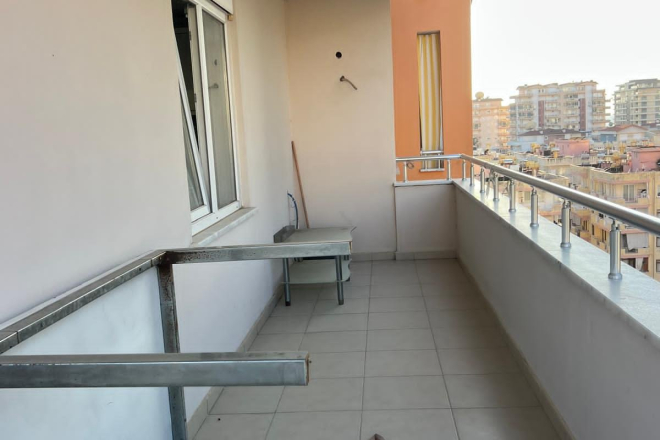 1-bedroom apartment in Mahmutlar within walking distance to the beach