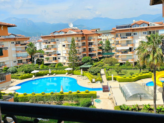 Spacious 3+1 duplex apartment in Oba, Alanya — family living in a residence with resort-style infrastructure