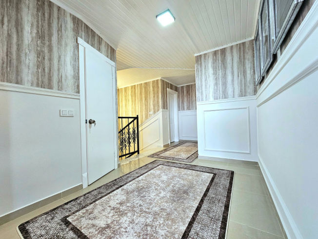 Spacious 3+1 duplex apartment in Oba, Alanya — family living in a residence with resort-style infrastructure