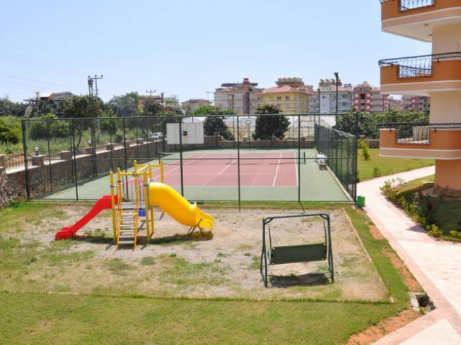 Spacious 3+1 duplex apartment in Oba, Alanya — family living in a residence with resort-style infrastructure