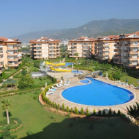 Spacious 3+1 duplex apartment in Oba, Alanya — family living in a residence with resort-style infrastructure