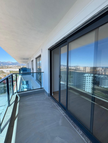Panoramic sea view duplex apartment in Mahmutlar, Alanya