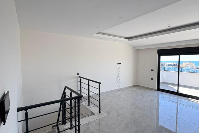 Panoramic sea view duplex apartment in Mahmutlar, Alanya