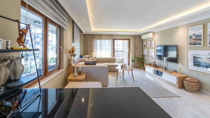 Spacious 4+1 duplex apartment in Oba Alanya — premium family property in a residence with full infrastructure