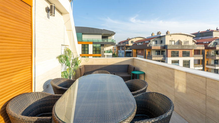 Spacious 4+1 duplex apartment in Oba Alanya — premium family property in a residence with full infrastructure